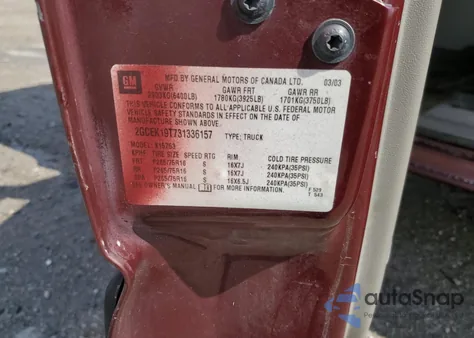 2003 Chevrolet Silverado K1500 z USA, uszkodzony, nr VIN 2GCEK19T731336157